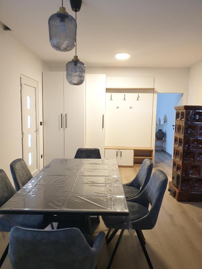 Apartments Vinka Jelsa  Exterior photo